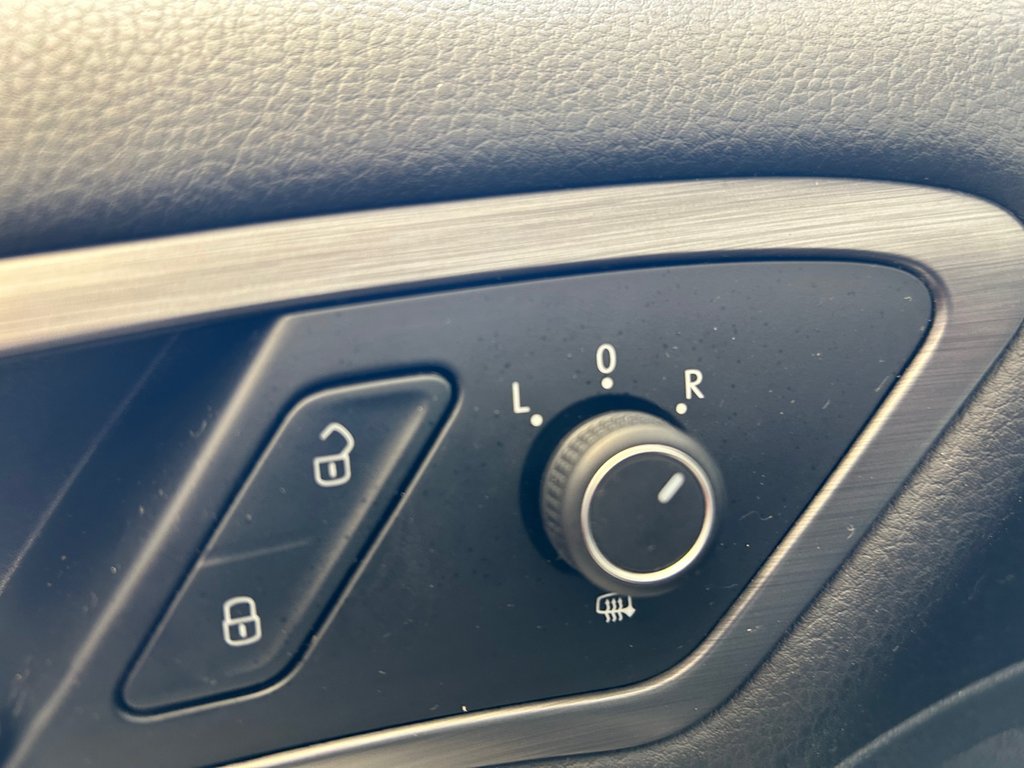 Volkswagen Golf TRENDLINE 2018 à Boucherville, Québec - 13 - w1024h768px