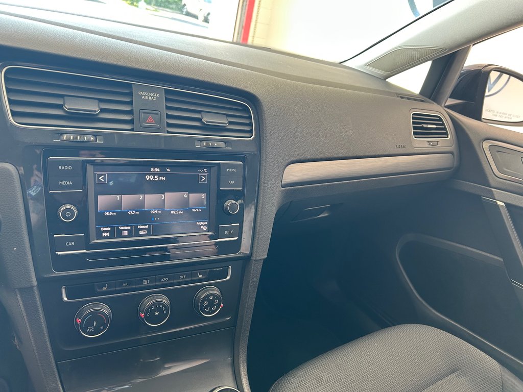 Volkswagen Golf TRENDLINE 2018 à Boucherville, Québec - 22 - w1024h768px