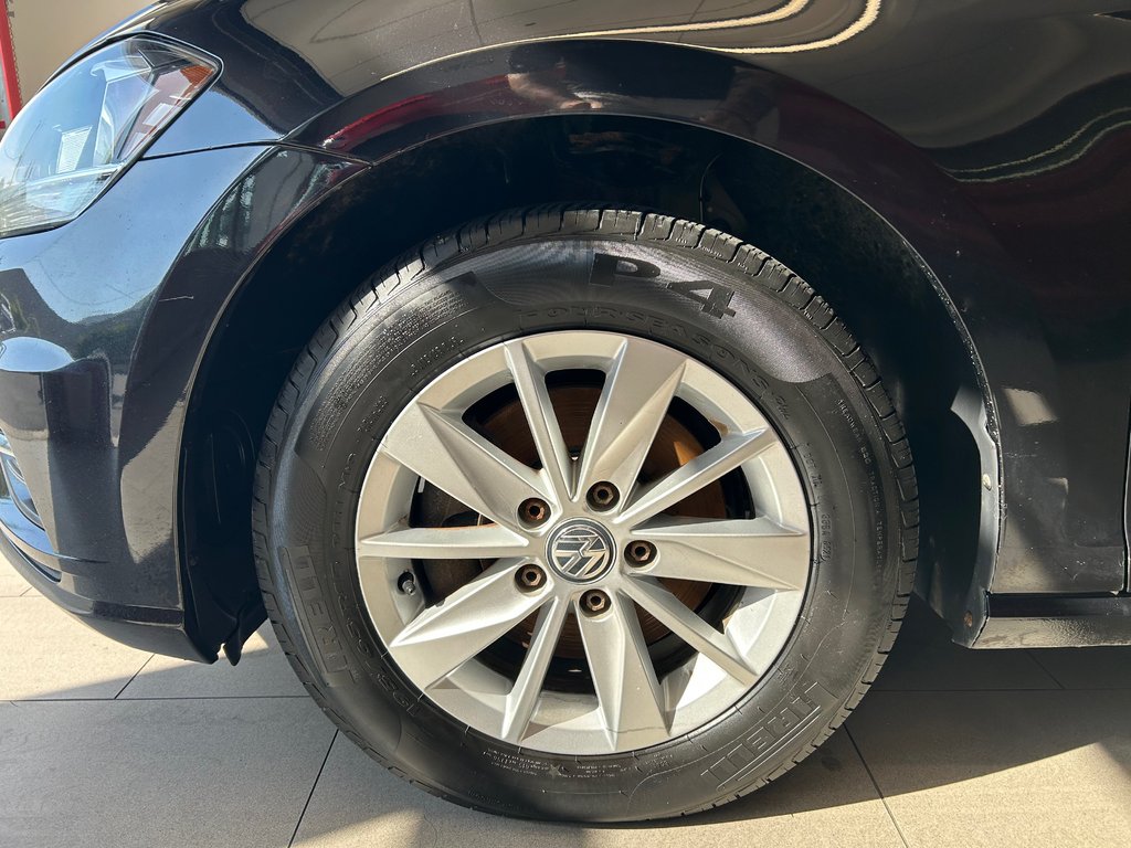 Volkswagen Golf TRENDLINE 2018 à Boucherville, Québec - 8 - w1024h768px