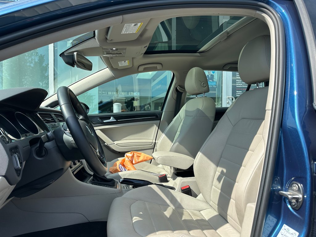 2019 Volkswagen Golf Execline in Boucherville, Quebec - 3 - w1024h768px