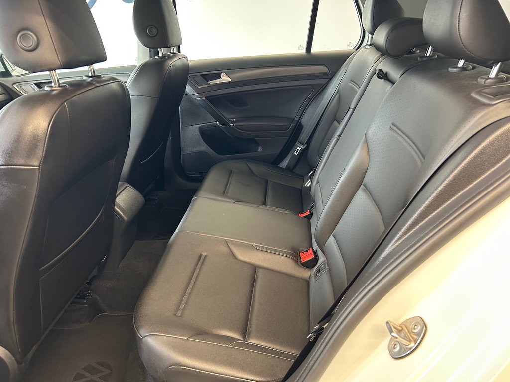 2019 Volkswagen Golf HIGHLINE in Boucherville, Quebec - 30 - w1024h768px