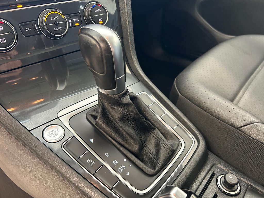 2019 Volkswagen Golf HIGHLINE in Boucherville, Quebec - 21 - w1024h768px