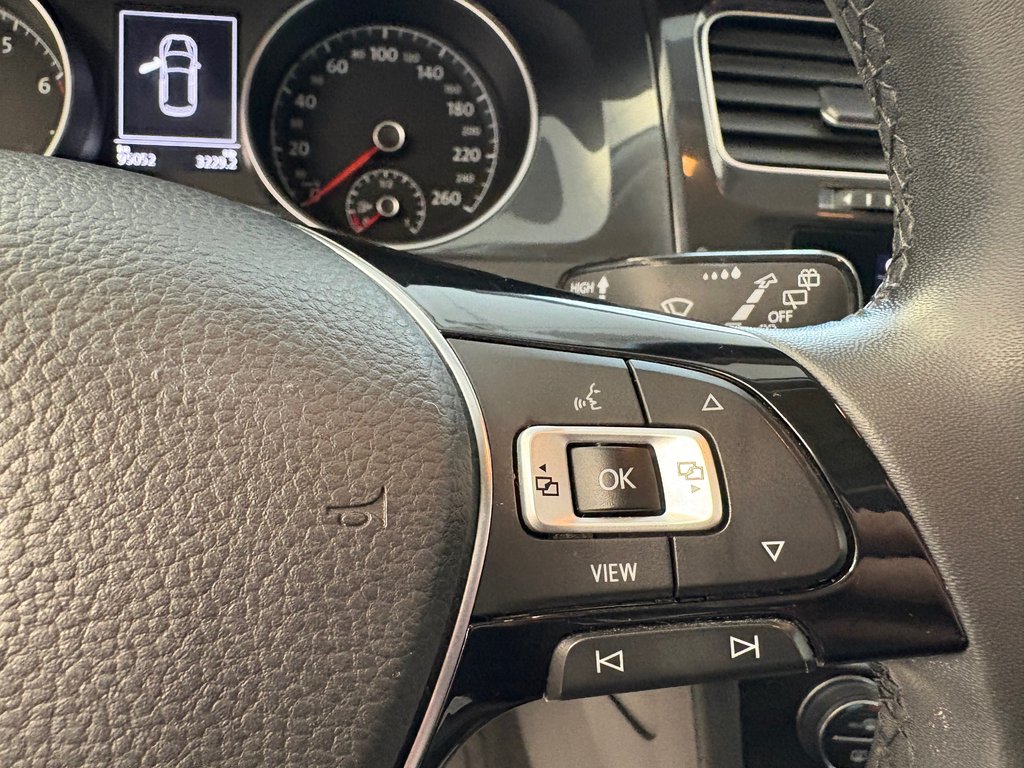 2020 Volkswagen Golf HIGHLINE in Boucherville, Quebec - 22 - w1024h768px