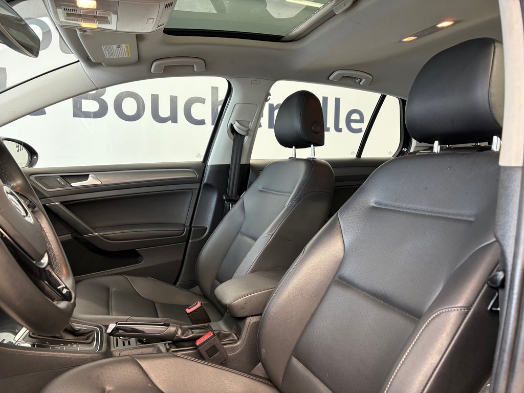 2020 Volkswagen Golf HIGHLINE in Boucherville, Quebec - 12 - w1024h768px