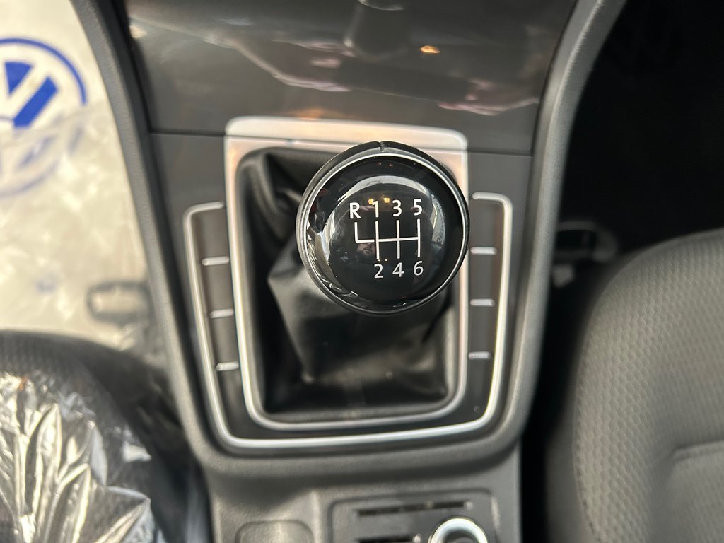 2021 Volkswagen Golf COMFORTLINE in Boucherville, Quebec - 25 - w1024h768px
