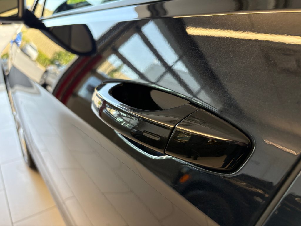 2021 Volkswagen Golf HIGHLINE in Boucherville, Quebec - 11 - w1024h768px