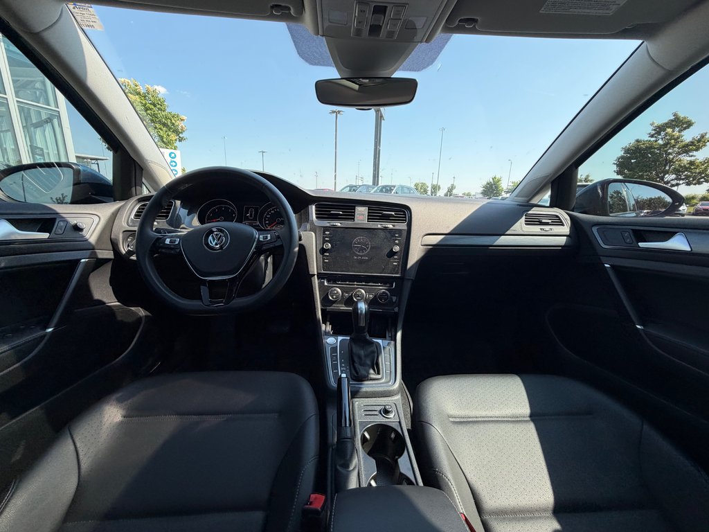 2021 Volkswagen Golf HIGHLINE, AUT, CUIR, TOIT in Boucherville, Quebec - 8 - w1024h768px