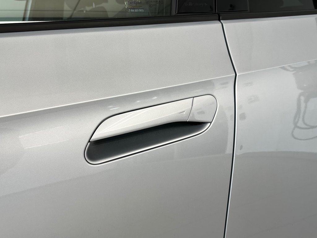 2021 Volkswagen ID.4 Pro in Boucherville, Quebec - 9 - w1024h768px