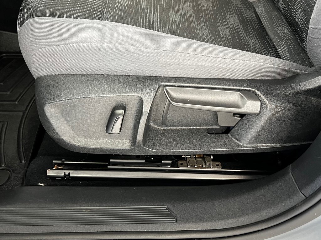 2021 Volkswagen ID.4 Pro in Boucherville, Quebec - 14 - w1024h768px