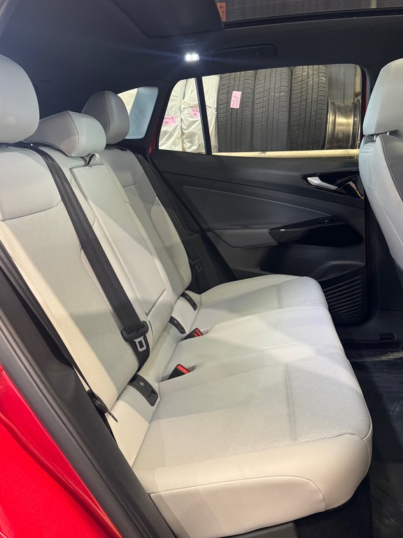 Volkswagen ID.4 Pro Awd Navigation 2021 à Terrebonne, Québec - 18 - w1024h768px