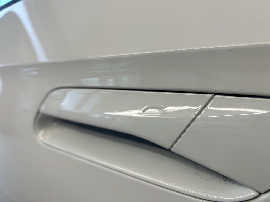 2023 Volkswagen ID.4 ID4 PRO in Boucherville, Quebec - 13 - w1024h768px