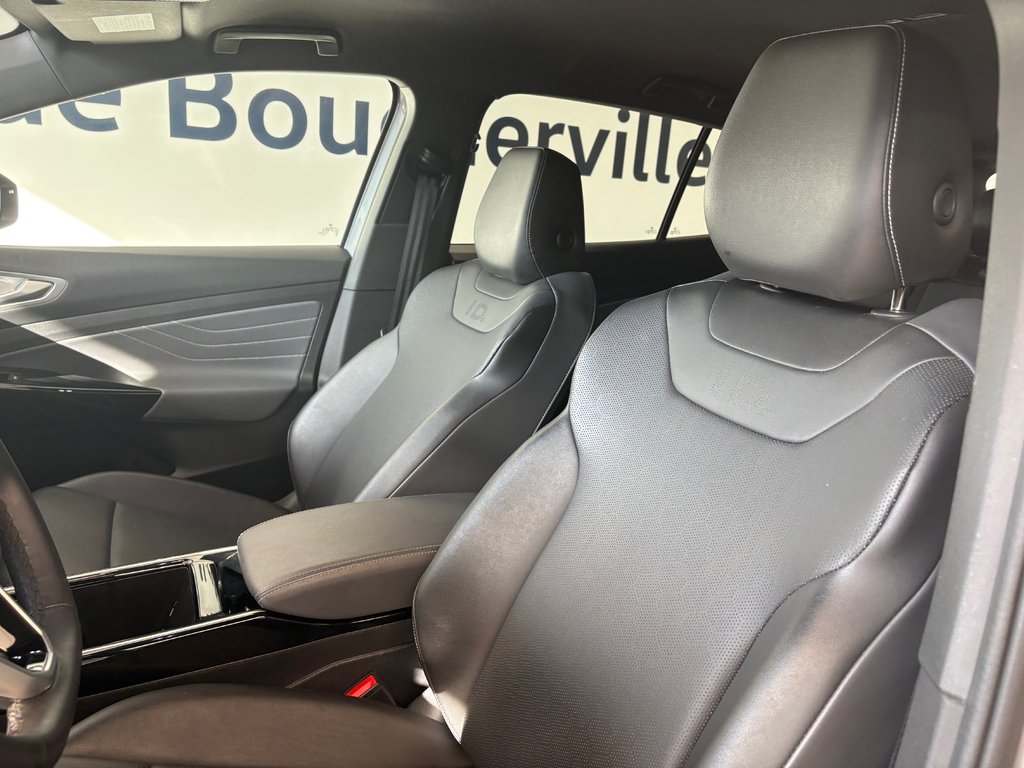 2023 Volkswagen ID.4 Pro S in Boucherville, Quebec - 16 - w1024h768px