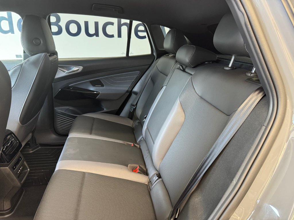 2024 Volkswagen ID.4 Pro S in Boucherville, Quebec - 12 - w1024h768px