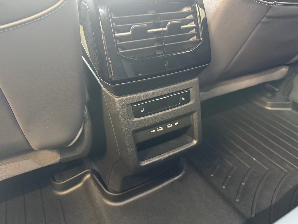 2024 Volkswagen ID.4 Pro S in Boucherville, Quebec - 11 - w1024h768px