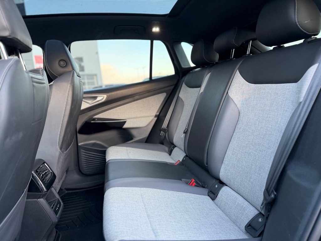 Volkswagen ID.4 Pro AWD 2024 à Terrebonne, Québec - 23 - w1024h768px