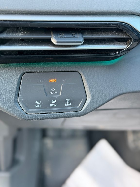Volkswagen ID.4 Pro AWD 2024 à Terrebonne, Québec - 11 - w1024h768px