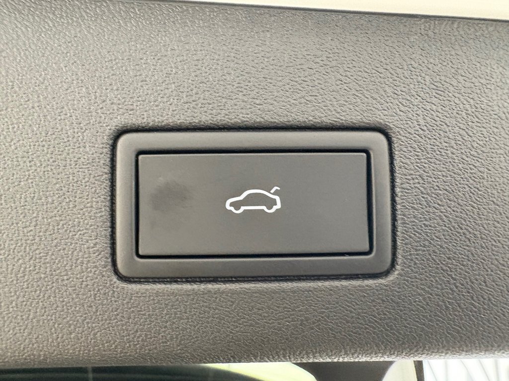 2025 Volkswagen ID.4 Pro S in Boucherville, Quebec - 8 - w1024h768px