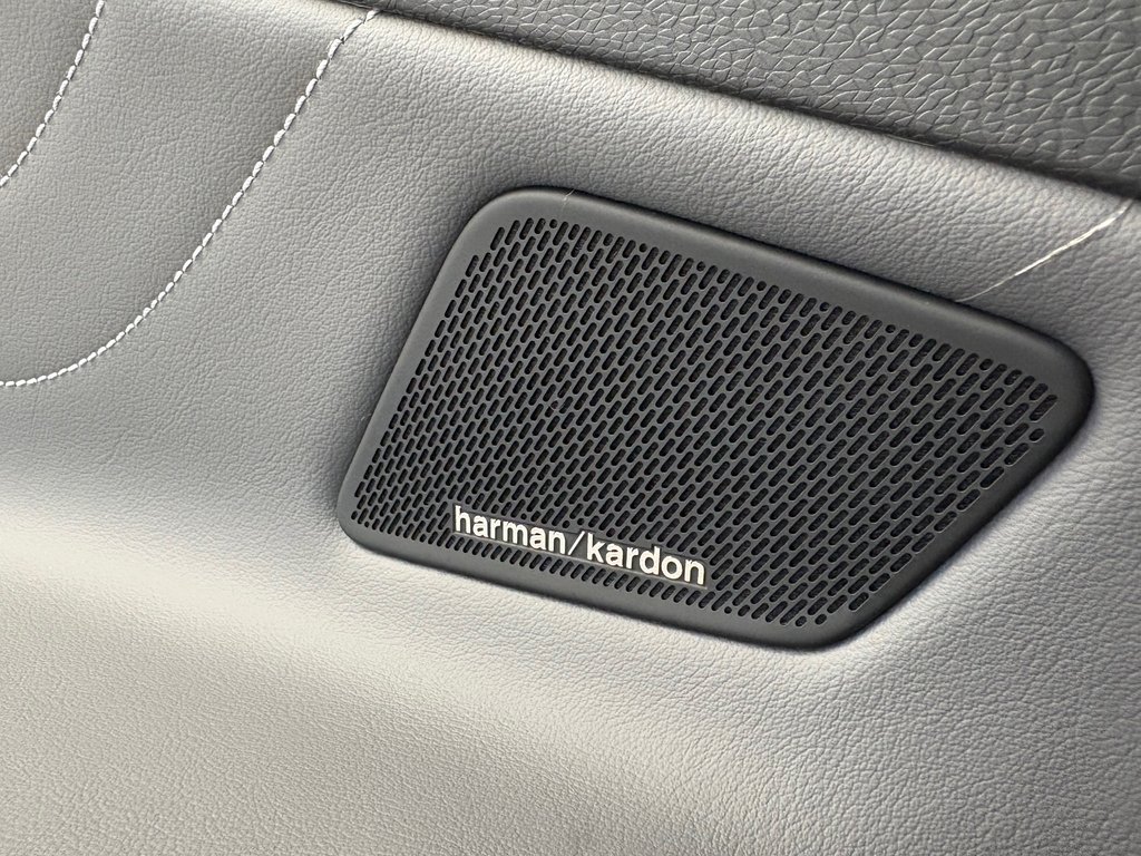 2025 Volkswagen ID.4 Pro S in Boucherville, Quebec - 28 - w1024h768px