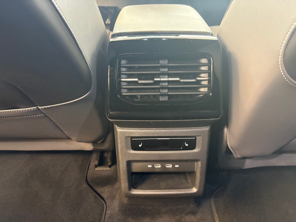 2025 Volkswagen ID.4 Pro S in Boucherville, Quebec - 25 - w1024h768px