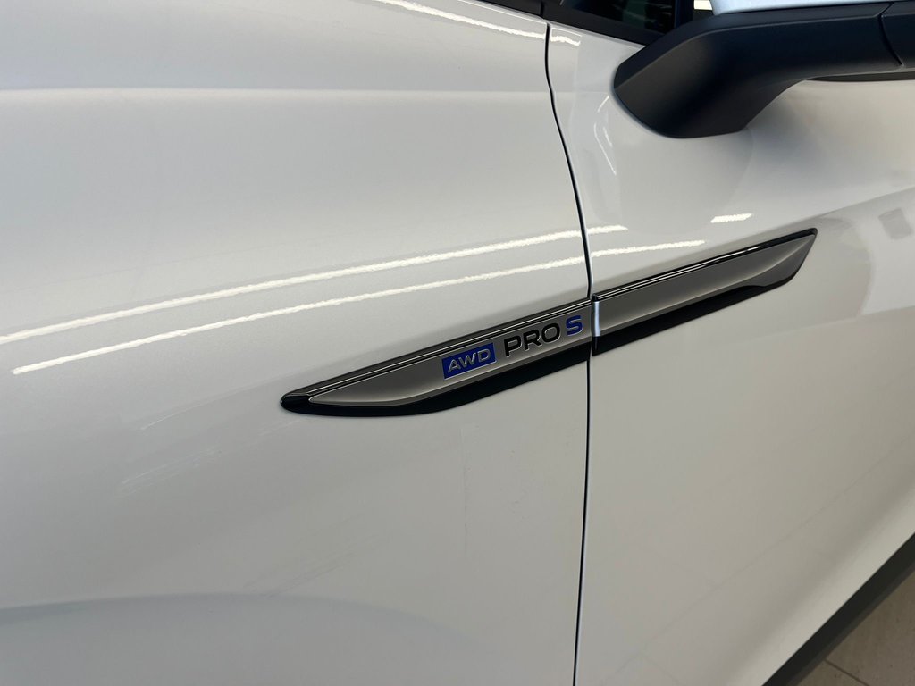 2025 Volkswagen ID.4 Pro S in Boucherville, Quebec - 20 - w1024h768px