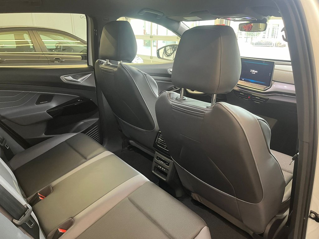 2025 Volkswagen ID.4 Pro S in Boucherville, Quebec - 18 - w1024h768px