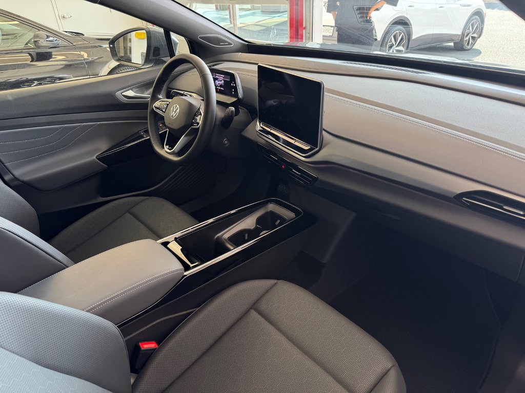 2025 Volkswagen ID.4 Pro S in Boucherville, Quebec - 12 - w1024h768px
