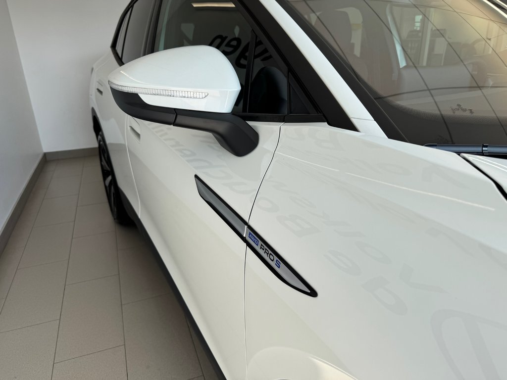 Volkswagen ID.4 Pro S 2025 à Boucherville, Québec - 5 - w1024h768px