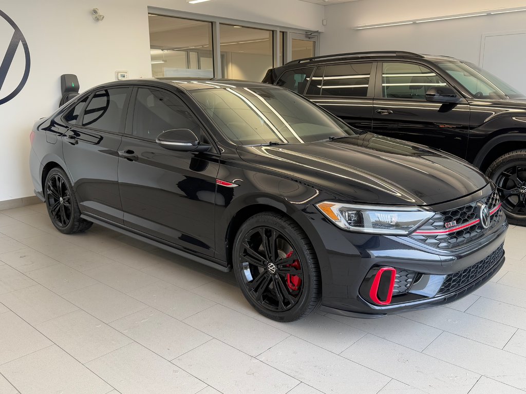 2022 Volkswagen Jetta GLI AUTOBAHN in Boucherville, Quebec - 5 - w1024h768px