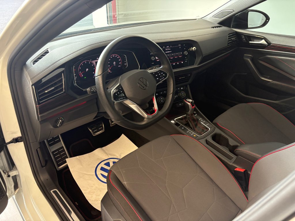2024 Volkswagen Jetta GLI 40th Anniversary Edition in Boucherville, Quebec - 14 - w1024h768px