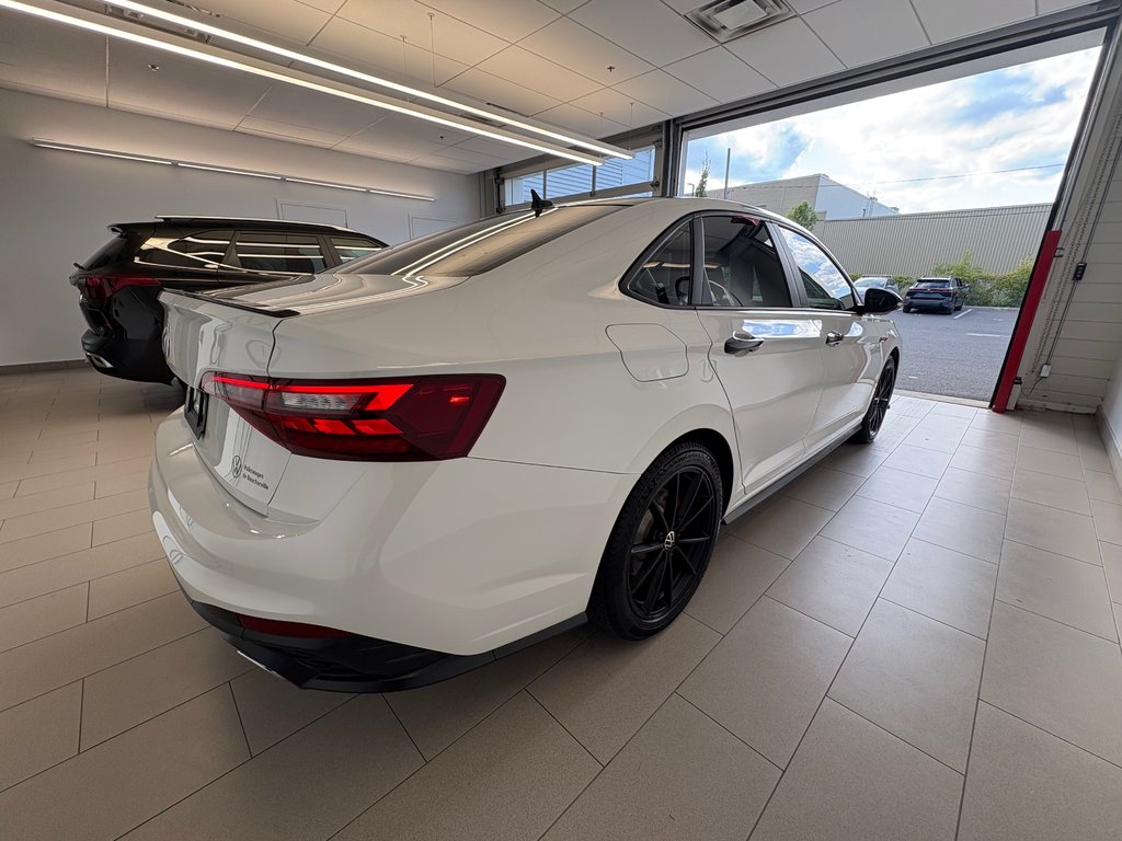 2024 Volkswagen Jetta GLI 40th Anniversary Edition in Boucherville, Quebec - 6 - w1024h768px