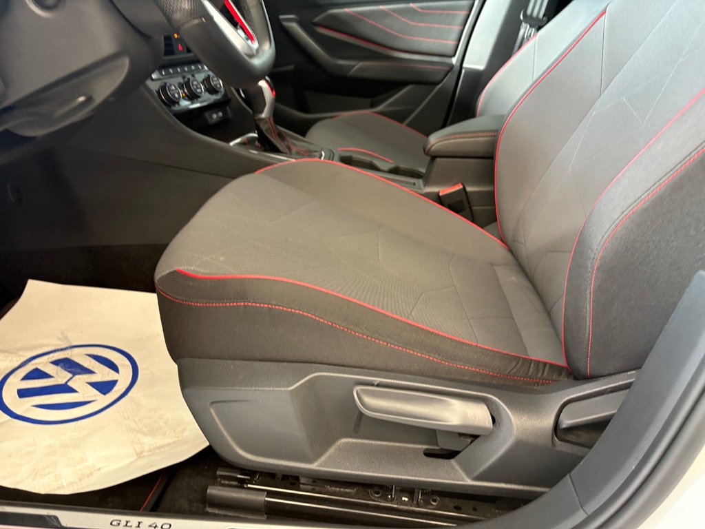 2024 Volkswagen Jetta GLI 40th Anniversary Edition in Boucherville, Quebec - 12 - w1024h768px