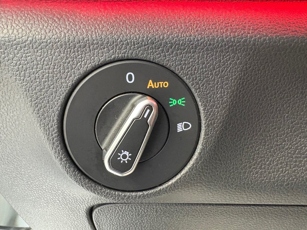 2024 Volkswagen Jetta GLI 40th Anniversary Edition in Boucherville, Quebec - 17 - w1024h768px