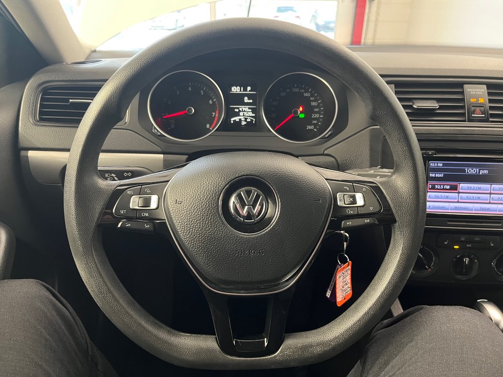 Volkswagen Jetta Sedan TRENDLINE 2015 à Boucherville, Québec - 4 - w1024h768px