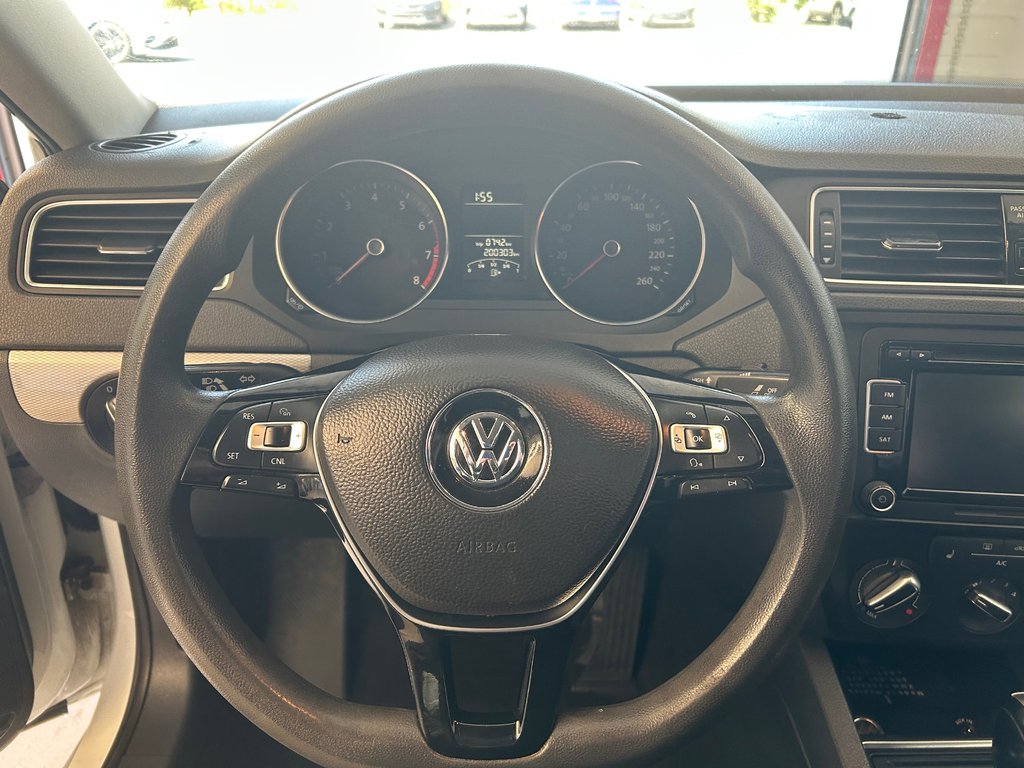 Volkswagen Jetta Sedan TRENDLINE 2015 à Boucherville, Québec - 18 - w1024h768px