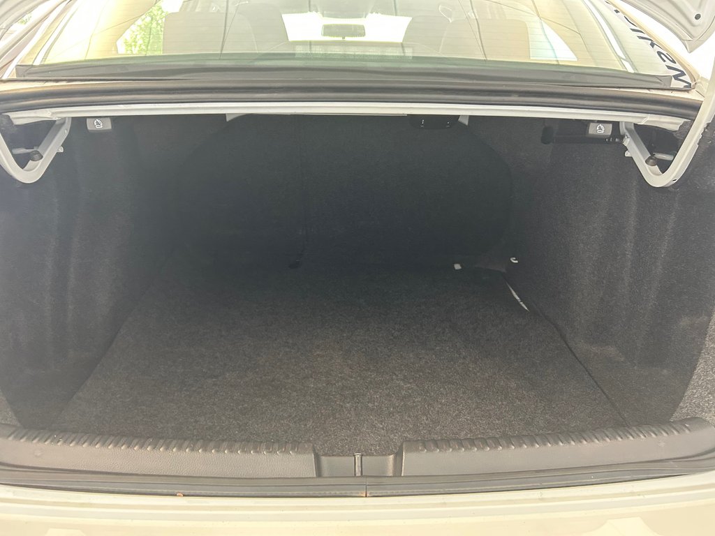 Volkswagen Jetta Sedan TRENDLINE 2015 à Boucherville, Québec - 8 - w1024h768px
