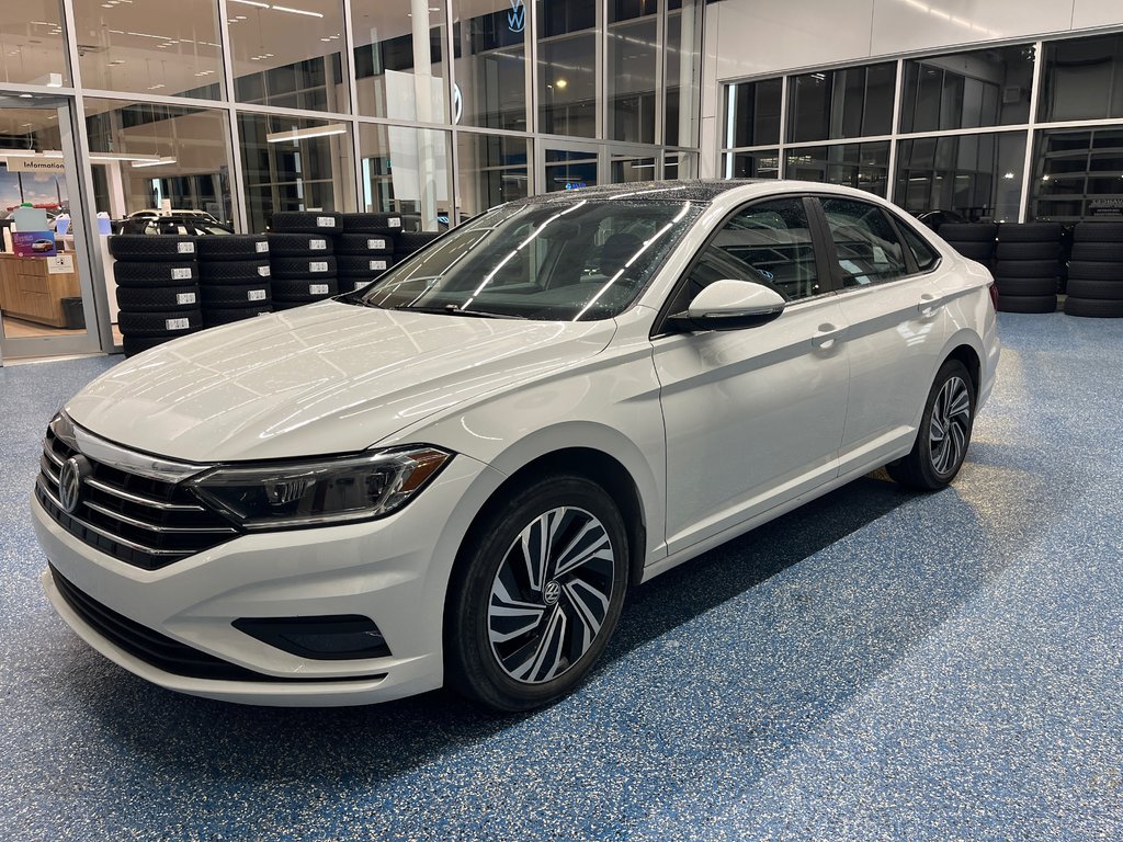 2019 Volkswagen Jetta Execline in Boucherville, Quebec - 1 - w1024h768px