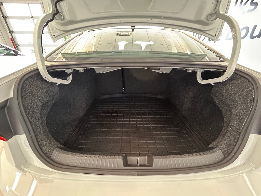 Volkswagen Jetta HIGHLINE R-LINE 2019 à Boucherville, Québec - 9 - w1024h768px