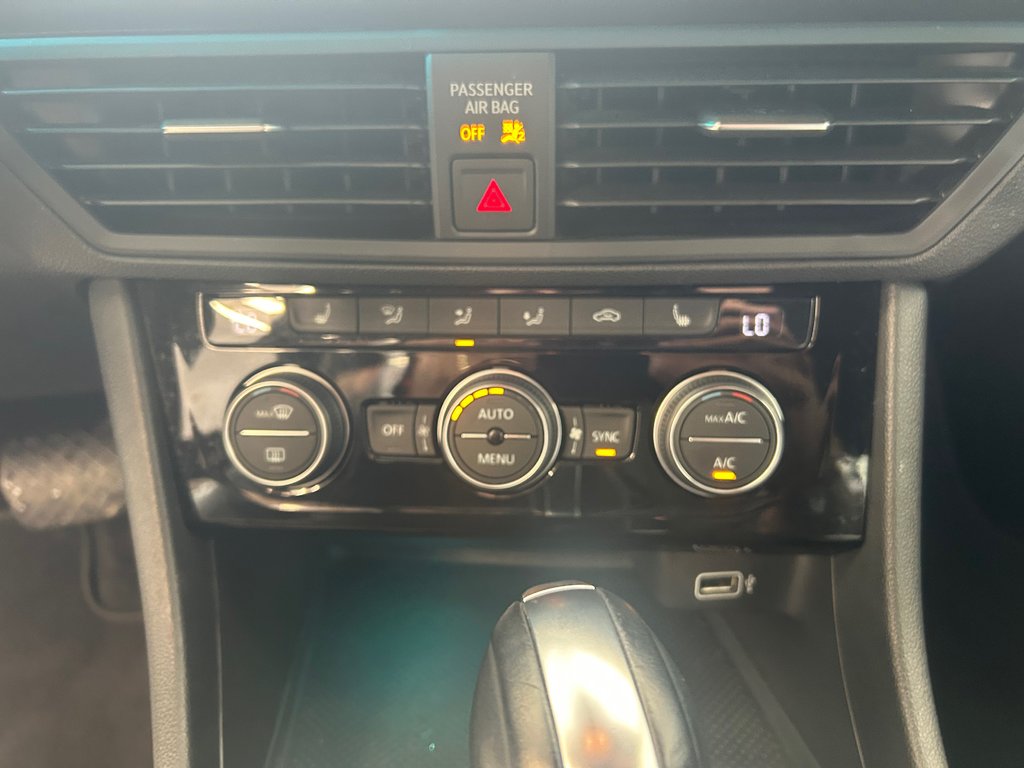 Volkswagen Jetta HIGHLINE R-LINE 2019 à Boucherville, Québec - 21 - w1024h768px