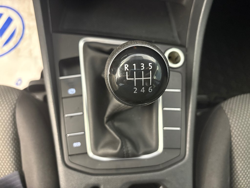 2019 Volkswagen Jetta Comfortline Manuelle in Boucherville, Quebec - 22 - w1024h768px