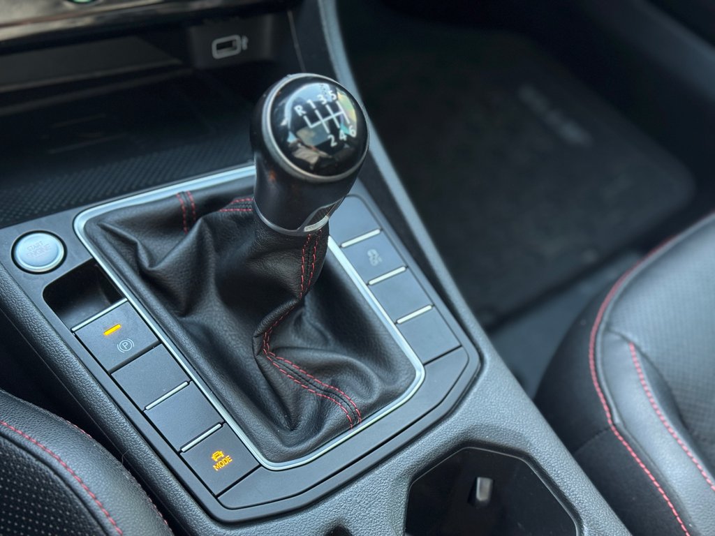 Volkswagen Jetta GLI Cuir Toit Ouvrant Navigation 2019 à Terrebonne, Québec - 21 - w1024h768px