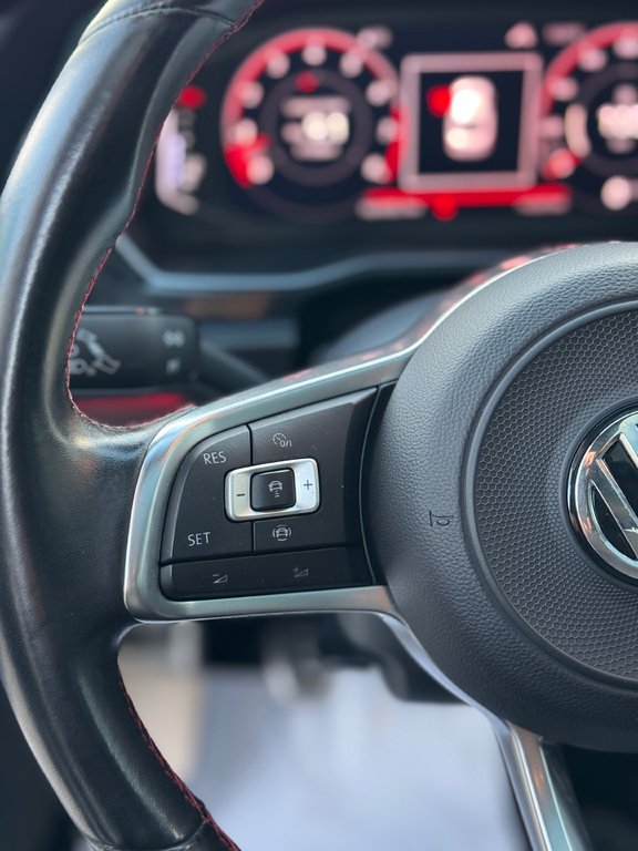 Volkswagen Jetta GLI Cuir Toit Ouvrant Navigation 2019 à Terrebonne, Québec - 14 - w1024h768px