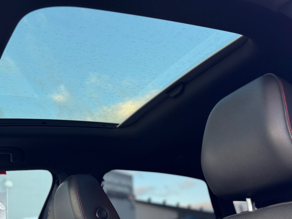 Volkswagen Jetta GLI Cuir Toit Ouvrant Navigation 2019 à Terrebonne, Québec - 11 - w1024h768px