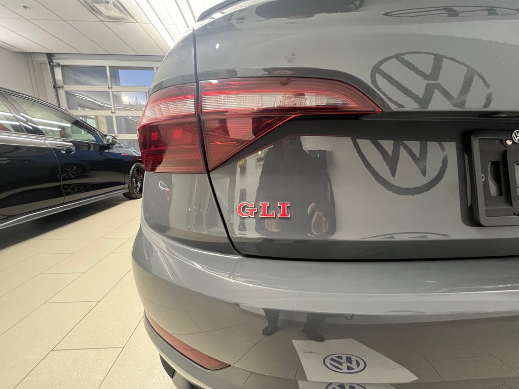 2020 Volkswagen Jetta GLI in Boucherville, Quebec - 37 - w1024h768px