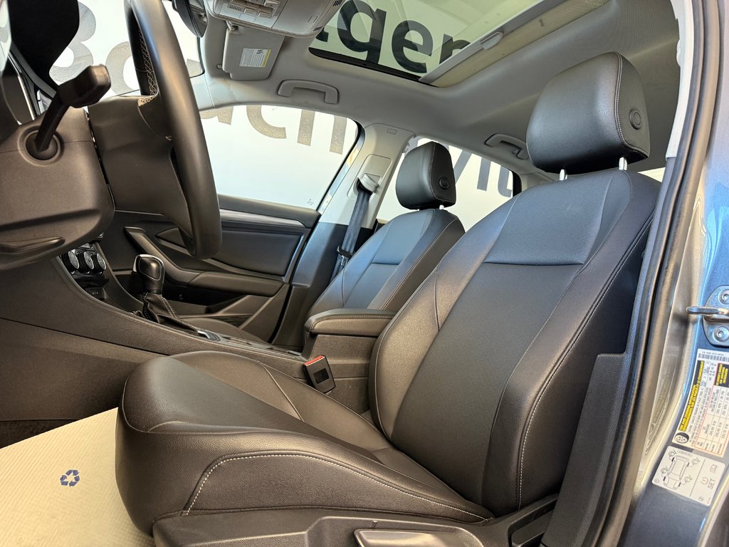 2021 Volkswagen Jetta Highline in Boucherville, Quebec - 25 - w1024h768px