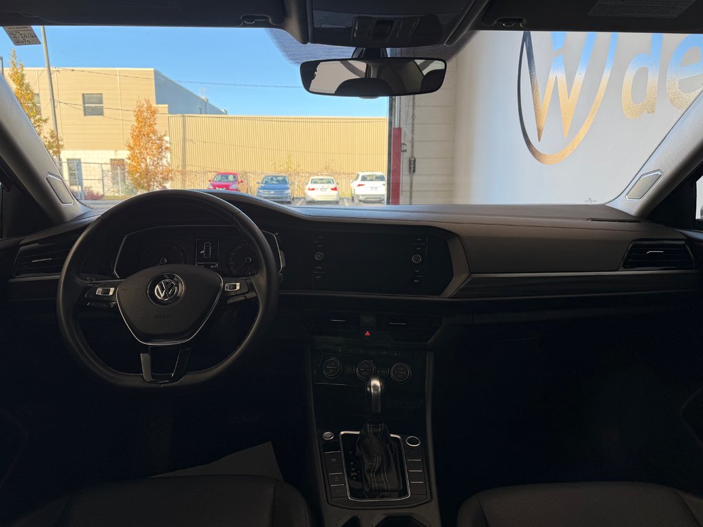 2021 Volkswagen Jetta Highline in Boucherville, Quebec - 27 - w1024h768px