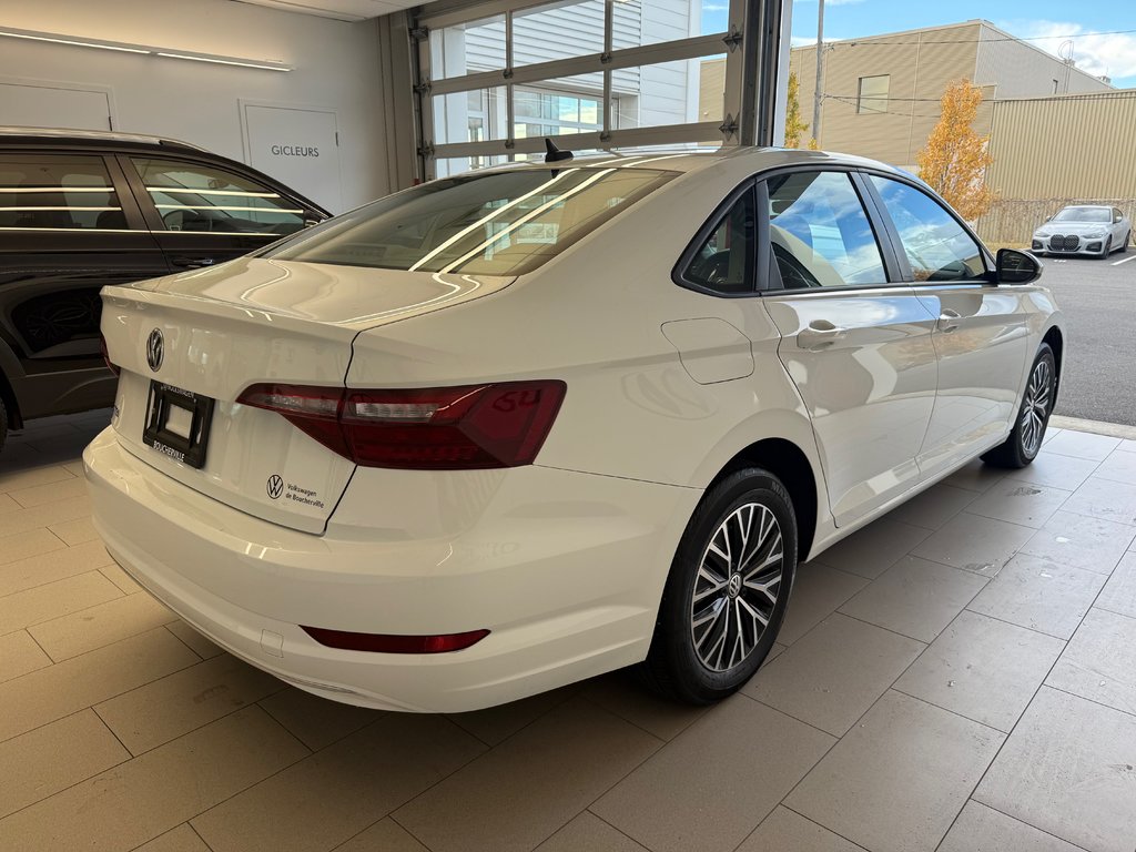 2021 Volkswagen Jetta Highline in Boucherville, Quebec - 7 - w1024h768px