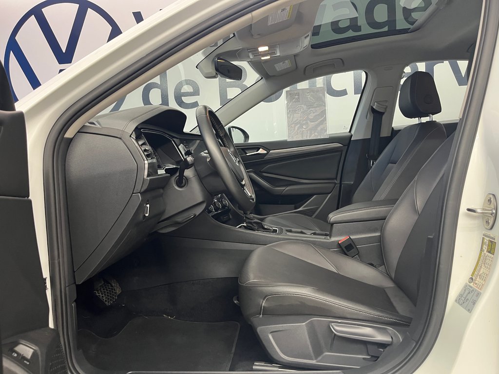 2021 Volkswagen Jetta Highline in Boucherville, Quebec - 16 - w1024h768px