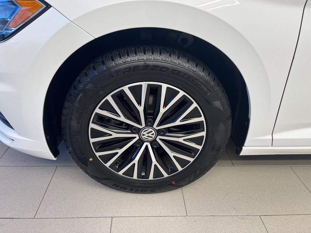 2021 Volkswagen Jetta Highline in Boucherville, Quebec - 11 - w1024h768px