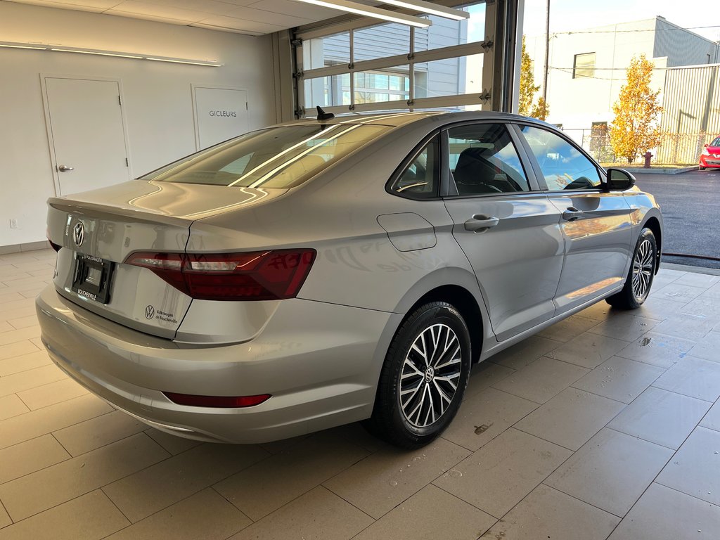 2021 Volkswagen Jetta Highline in Boucherville, Quebec - 9 - w1024h768px