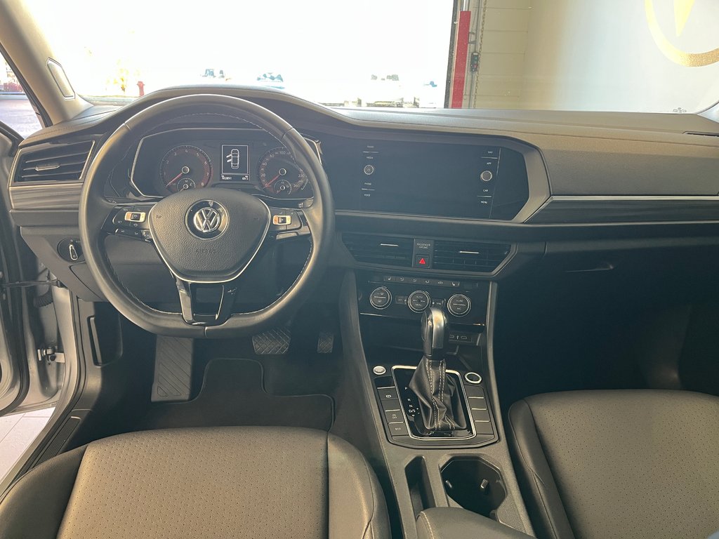 2021 Volkswagen Jetta Highline in Boucherville, Quebec - 13 - w1024h768px